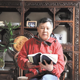 山鴻讀詩:本來一片樹葉就沒有多重