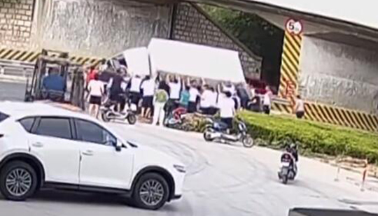 今日主角｜危難面前，他們義無反顧地沖了上去