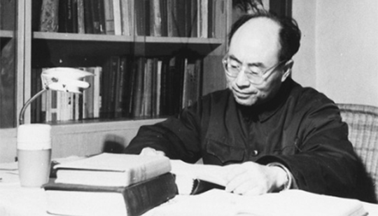 今日主角｜他笑著回憶“窮苦”歲月，我們卻淚目了……