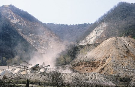 六年內秦嶺北麓礦山減七成