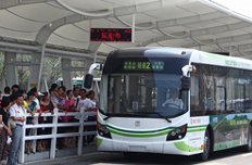 青島電動公交車