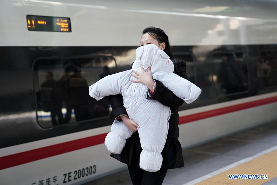CHINA-SPRING FESTIVAL-TRAVEL RUSH-CHILDREN (CN)