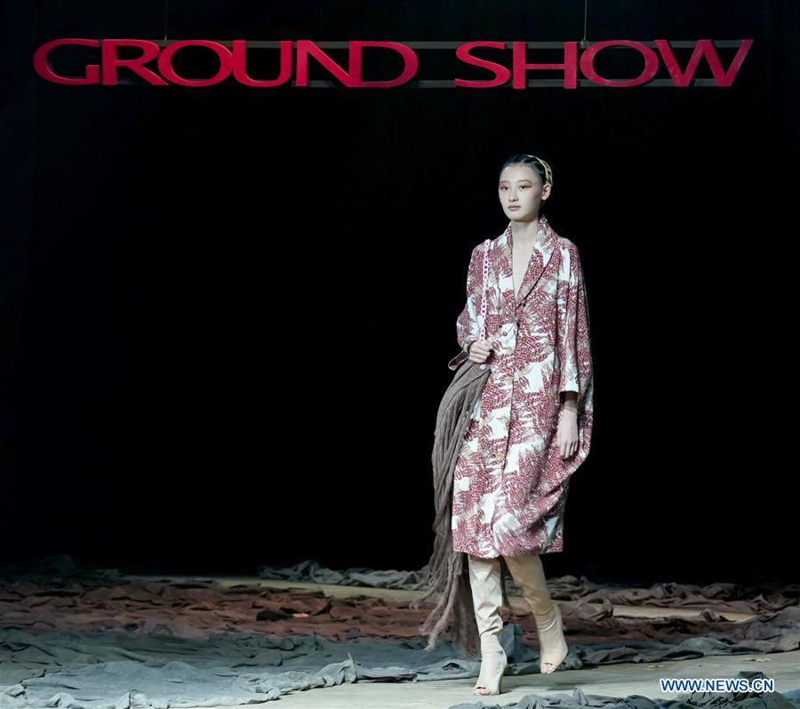 CHINA-BEIJING-FASHION WEEK (CN)