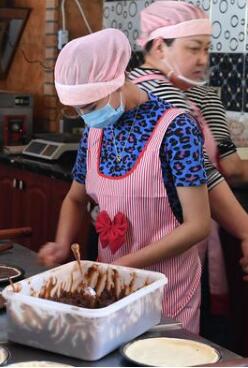 南疆貧困夫婦用烘焙開啟甜蜜新生活