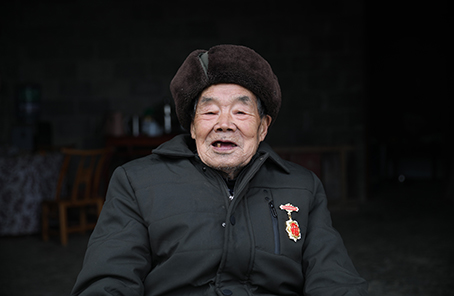 “死守陣地,決不能后退一寸”——記抗美援朝老兵黃忠茂