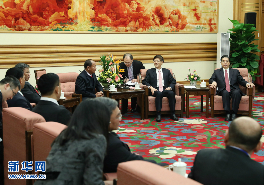 12月27日,中共中央政治局委員、中央政法委書記孟建柱在北京集體會見出席湄公河流域執法安全合作機制成立五周年部長級會議的各國代表團團長。新華社記者 王曄 攝  12月27日,中共中央政治局委員、中央政法委書記孟建柱在北京集體會見出席湄公河流域執法安全合作機制成立五周年部長級會議的各國代表團團長。新華社記者 王曄 攝