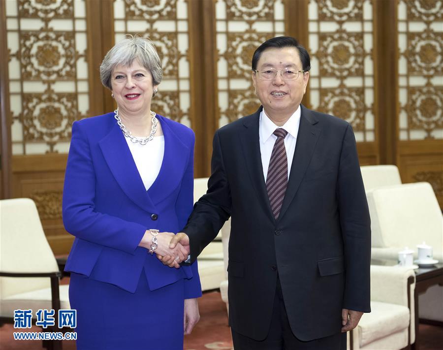 2月1日,全國人大常委會委員長張德江在北京人民大會堂會見英國首相特雷莎·梅。新華社記者 李濤 攝 2月1日,全國人大常委會委員長張德江在北京人民大會堂會見英國首相特雷莎·梅。新華社記者 李濤 攝