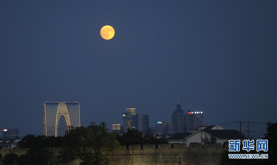 (新華全媒頭條·我們的節日·中秋·圖文互動)(1)明月寄相思 家國總關情——詩詞引出的中秋故事