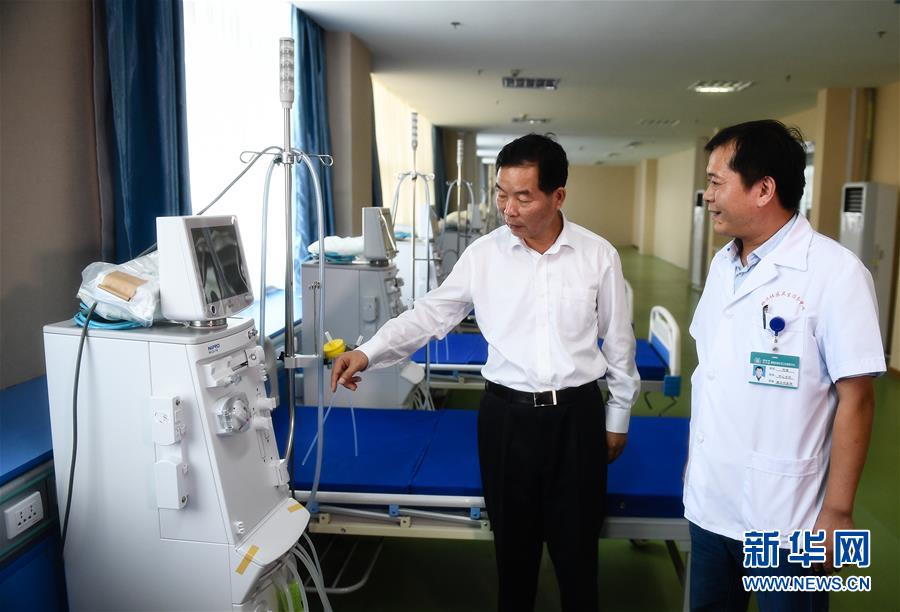 (新時代擔當作為典型風采·圖文互動)(2)李世貴:做群眾需要的“鐵肩膀”