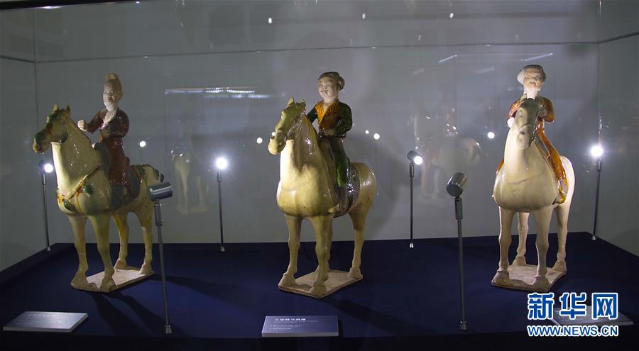 (XHDW·圖文互動)(1)唐定遠將軍安菩夫婦墓出土文物特展亮相塔什干