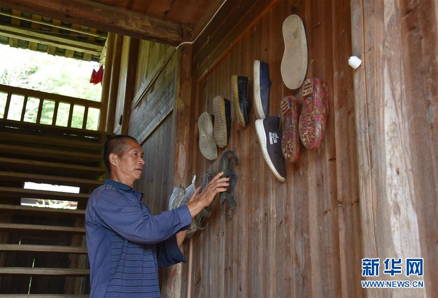 (愛國情 奮斗者·圖文互動)(4)貴州印江高石坎護林隊:半輩子,以林場為家