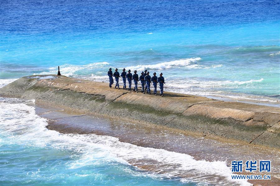 (新華全媒頭條·圖文互動)(10)沿著中國特色強軍之路闊步前進——黨中央、中央軍委領導推進國防和軍隊建設70年紀實