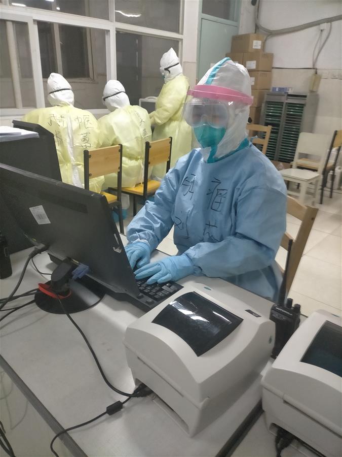 (一線抗疫群英譜·圖文互動)(2)5名“90后”一線醫護人員的戰“疫”