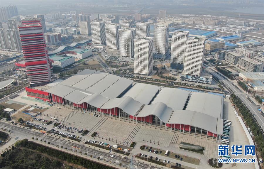 (新華全媒頭條·圖文互動)(4)托舉生命的方舟——方艙醫院建設記