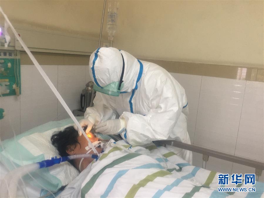 (一線抗疫群英譜·圖文互動)(1)“盡己所能守護生命”——廣東江門“90后”新婚夫妻齊赴戰“疫”一線