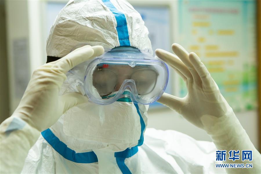 (一線抗疫群英譜·圖文互動)(2)“盡己所能守護生命”——廣東江門“90后”新婚夫妻齊赴戰“疫”一線