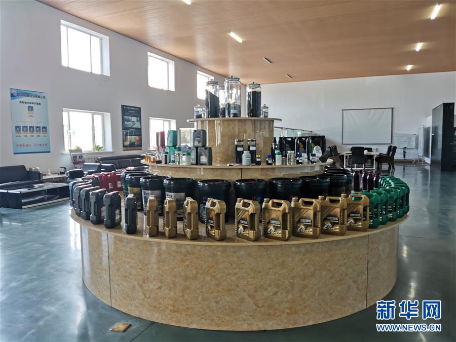 （圖文互動）（1）產業變綠 石墨變金 環境變美——“煤城”三變孕育春的生機