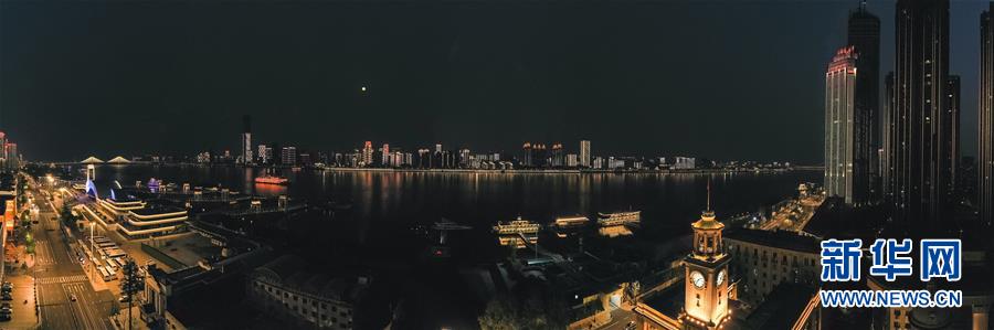 (聚焦疫情防控)(6)點亮武漢