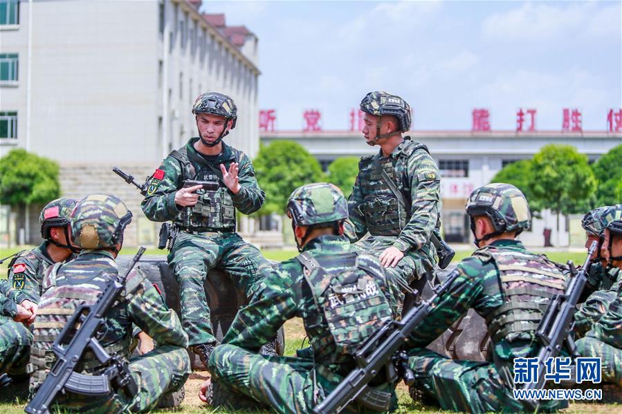 (圖文互動)(1)袁木軒:爭當一名能打仗的優秀軍人