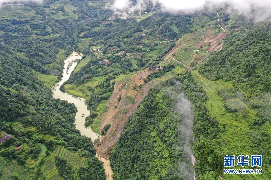 (防汛抗洪)(2)重慶武隆山體滑坡形成堰塞湖