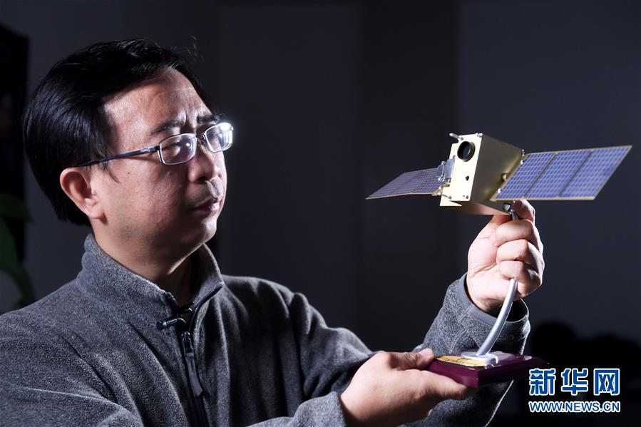 (在習近平新時代中國特色社會主義思想指引下——新時代新作為新篇章·習近平總書記關切事·圖文互動)(1)探“微觀世界” 抓“關鍵變量”——我國科學家與量子“糾纏”的故事