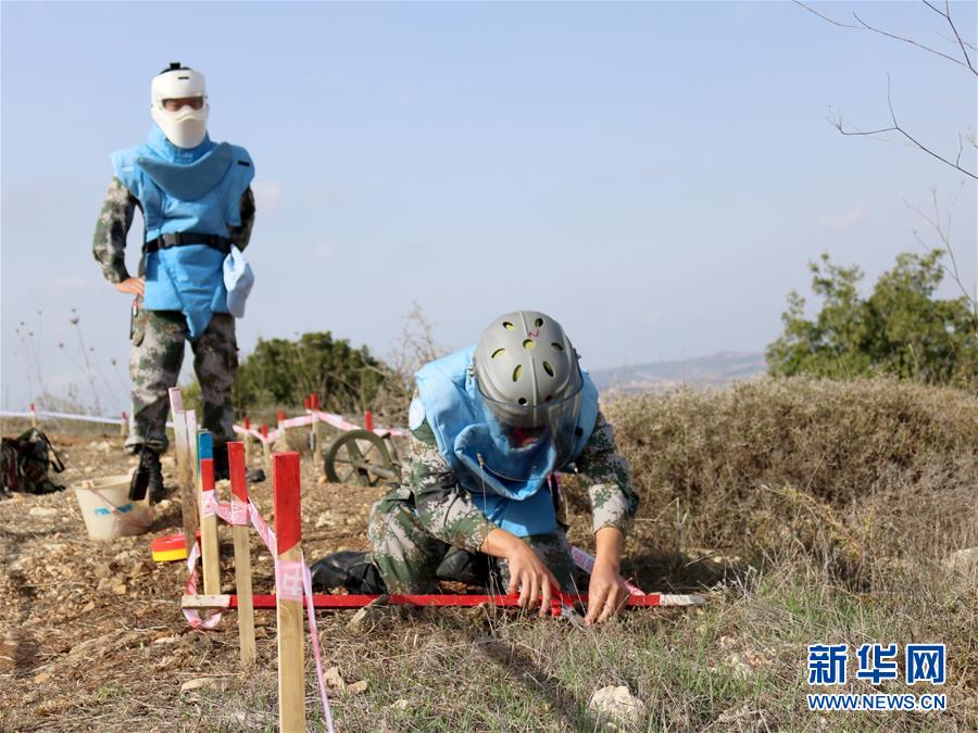 (新華全媒頭條·圖文互動)(12)沿著中國特色強軍之路闊步前進——黨中央、中央軍委領導推進國防和軍隊建設70年紀實