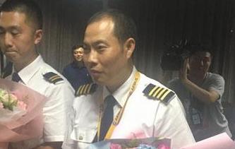 空中驚魂 奇跡備降!“英雄機組”太牛了