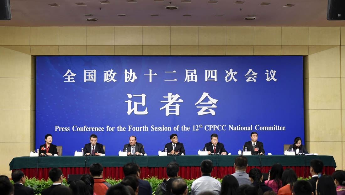 回放:政協委員談提振經濟發展信心