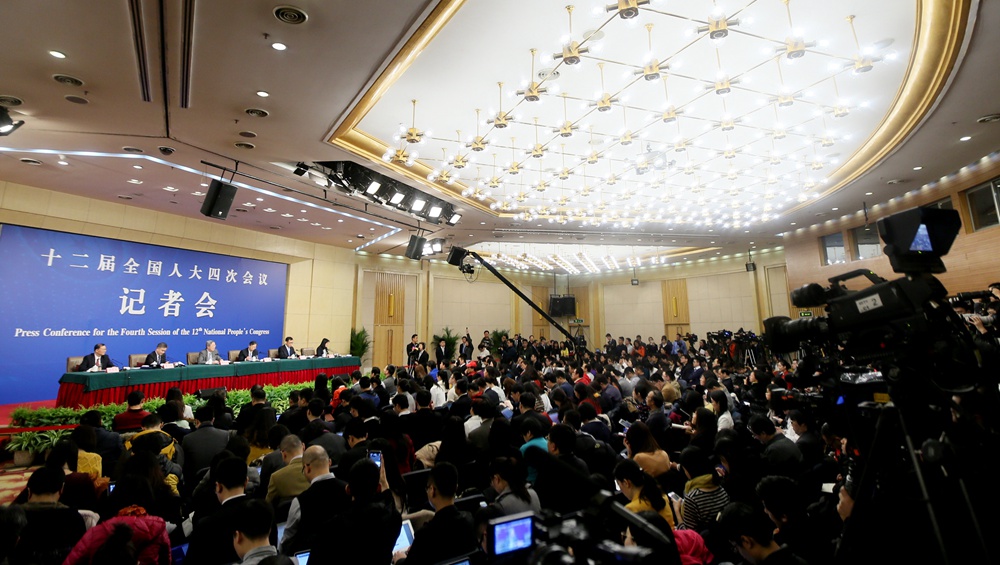 回放:十二屆全國人大四次會議記者會