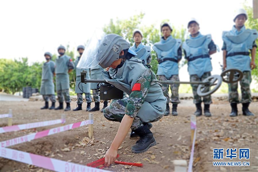 (國際)(1)中國新一批赴黎維和部隊獲得掃雷排爆資質