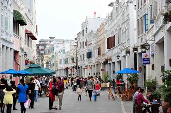 騎樓老街:海南文化地標
