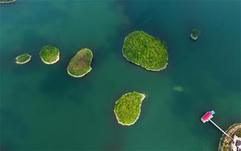 貴陽:阿哈湖美景入畫來